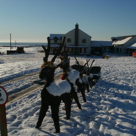 Blackthorn Farm Bed & Breakfast Holyhead Eksteriør bilde
