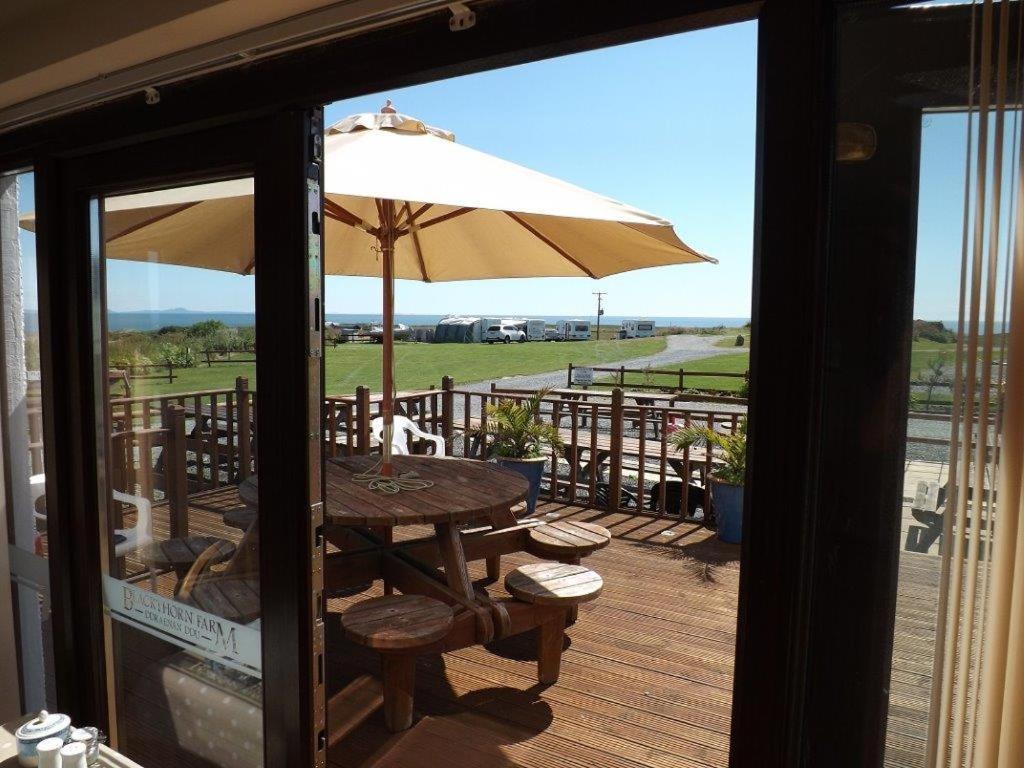 Blackthorn Farm Bed & Breakfast Holyhead Eksteriør bilde