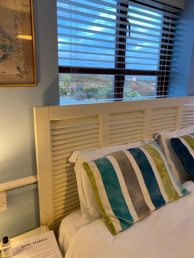 Blackthorn Farm Bed & Breakfast Holyhead Eksteriør bilde