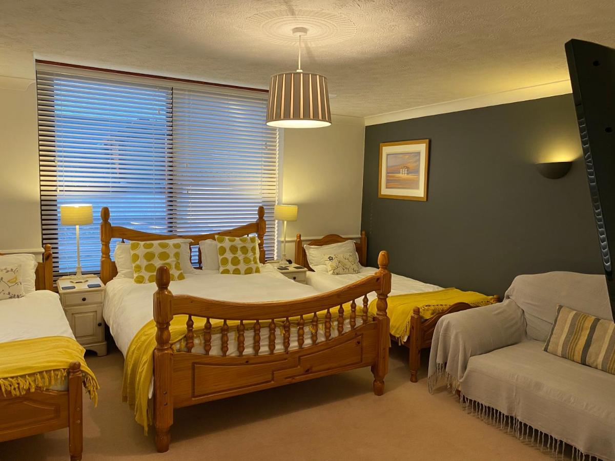 Blackthorn Farm Bed & Breakfast Holyhead Eksteriør bilde