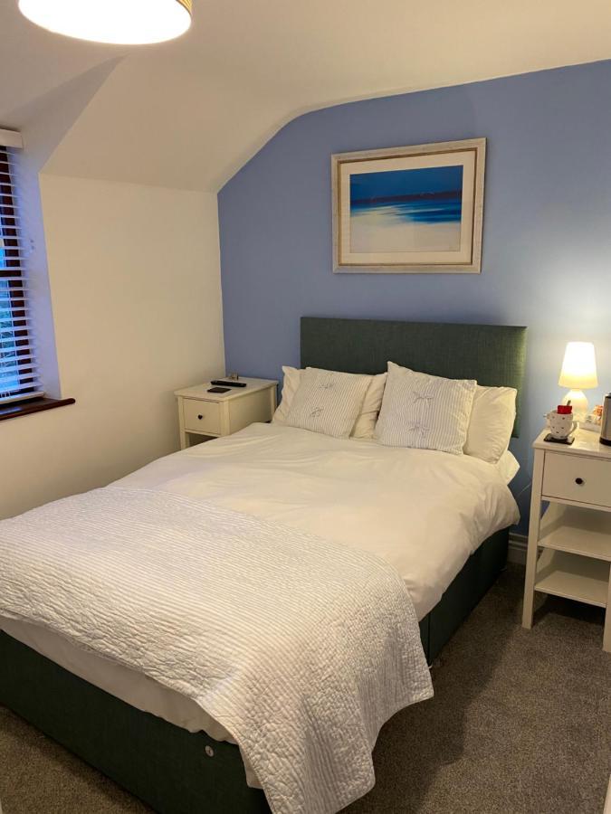 Blackthorn Farm Bed & Breakfast Holyhead Eksteriør bilde