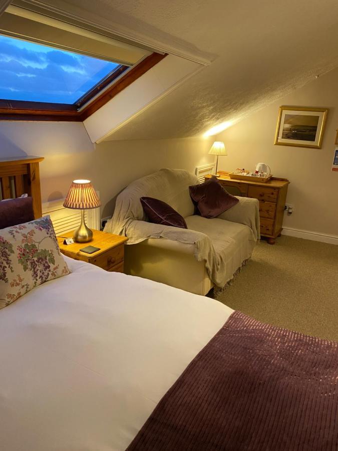 Blackthorn Farm Bed & Breakfast Holyhead Eksteriør bilde