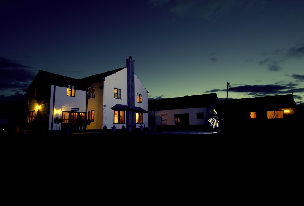 Blackthorn Farm Bed & Breakfast Holyhead Eksteriør bilde