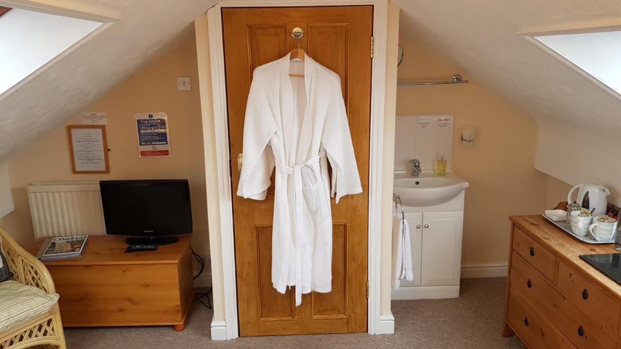 Blackthorn Farm Bed & Breakfast Holyhead Eksteriør bilde